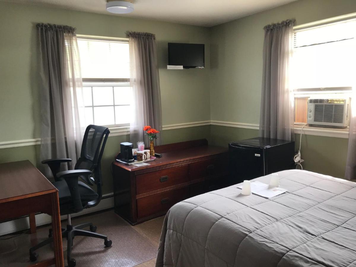 Brookside House Hotel Quincy ภายนอก รูปภาพ